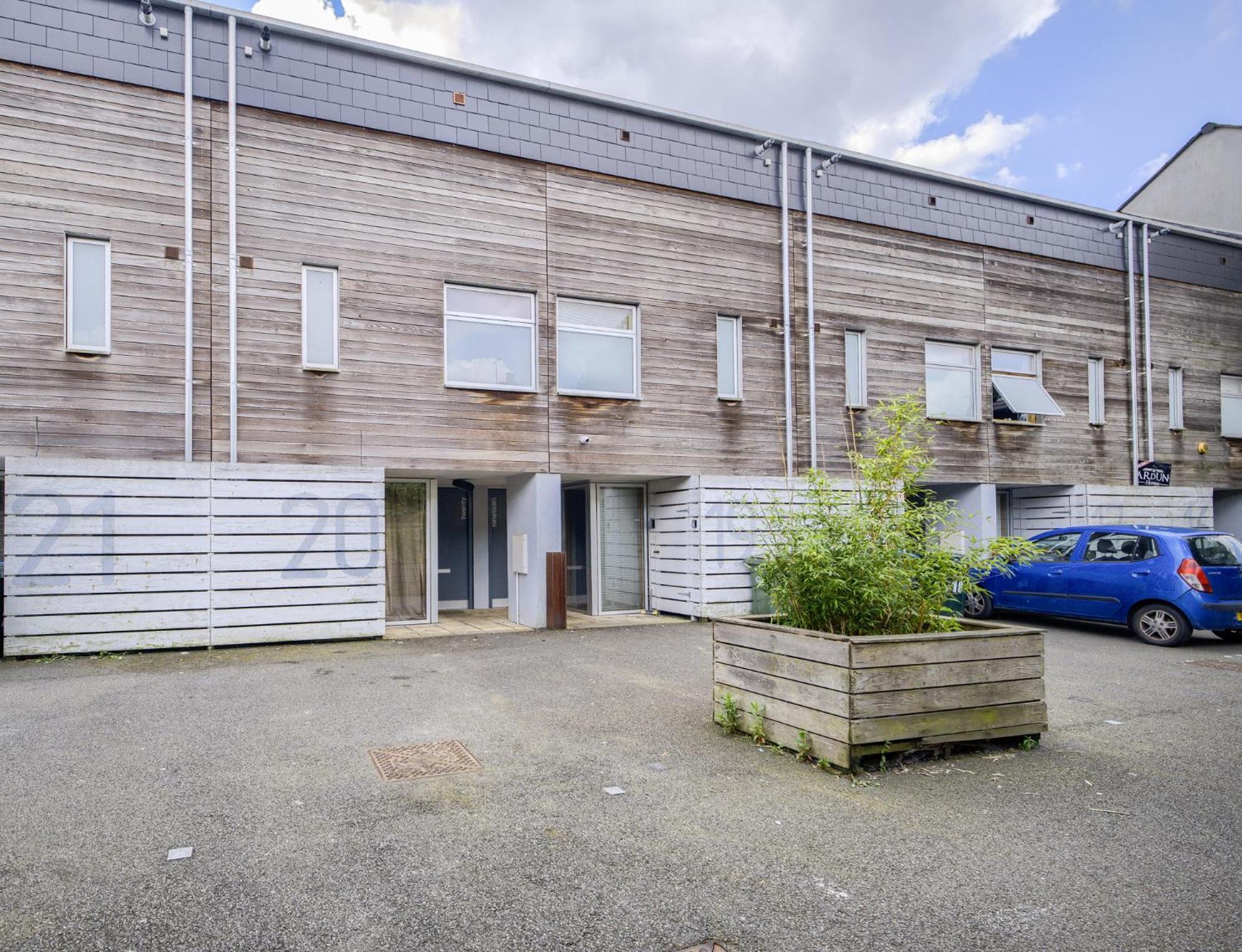 Coventry Large 4-Bed Townhouse By Empower Homes Exterior foto